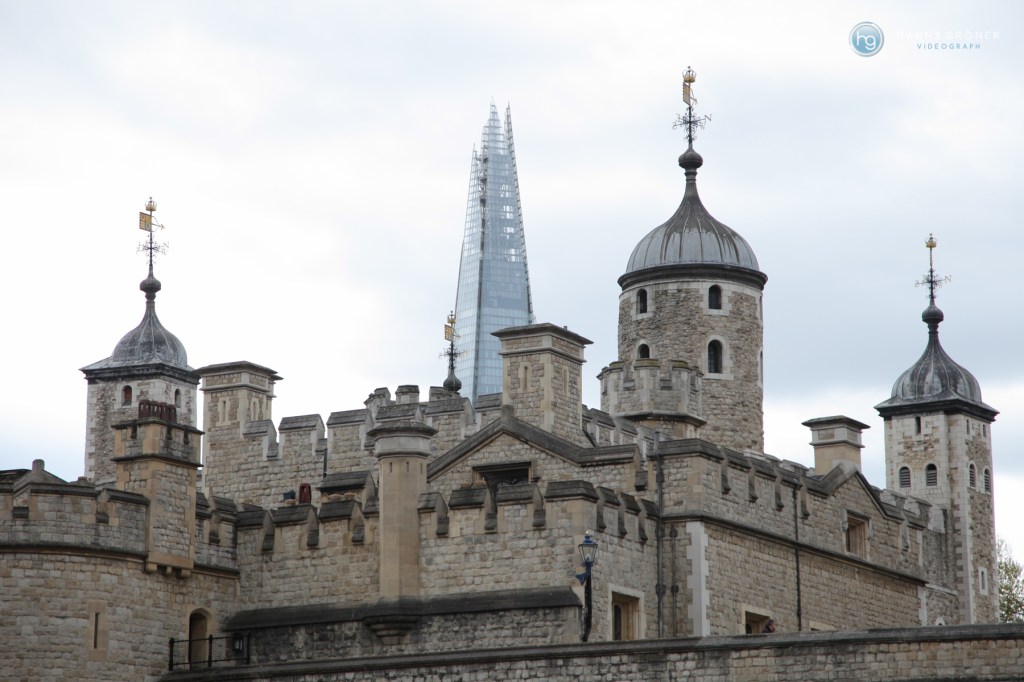 Der Tower und "die Scherbe" im Hintergrund (Foto: Hanns Gröner)