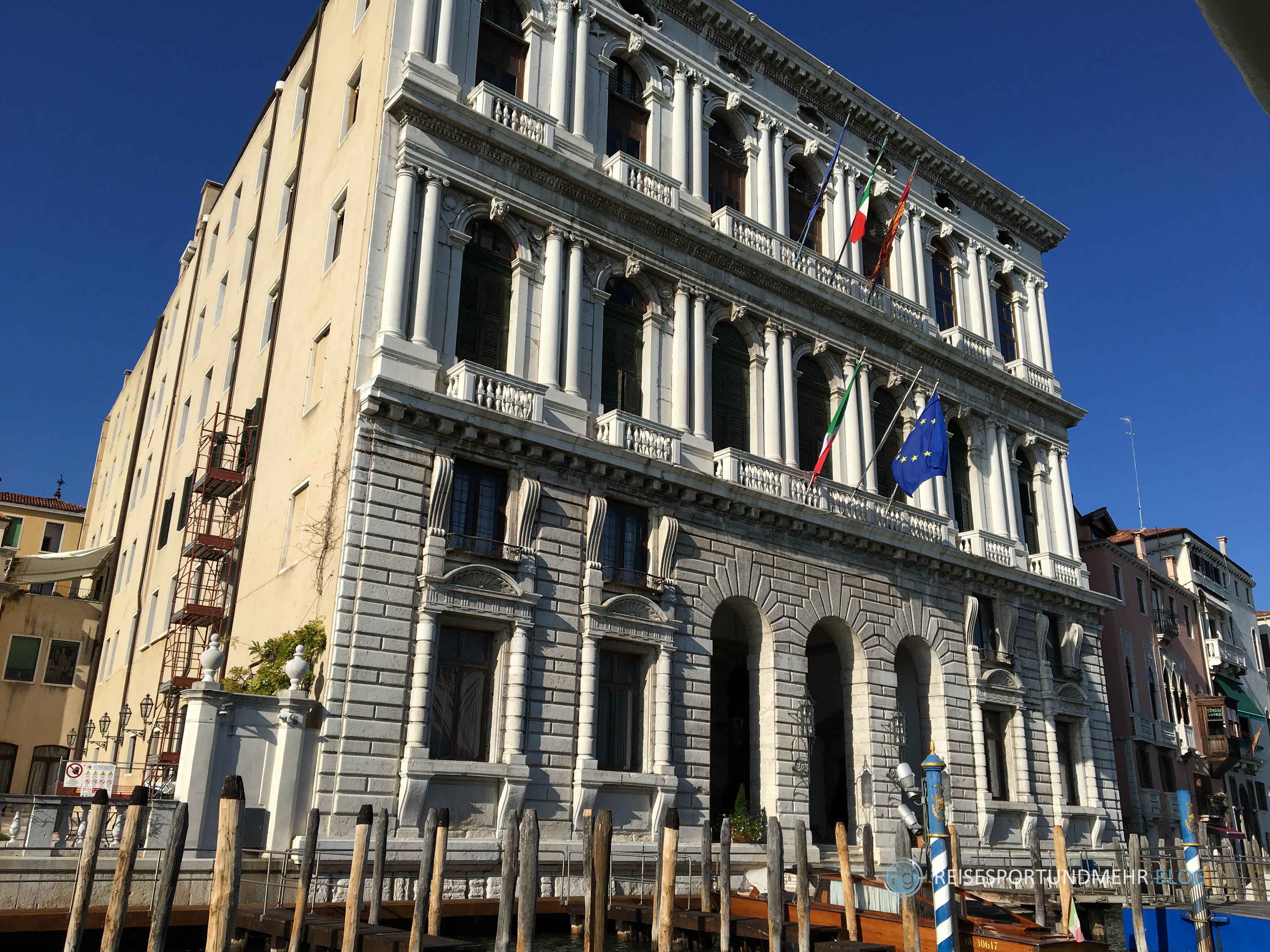 Venedig 2017 - Palazzo am Canal Grande (Foto: Hanns Gröner)