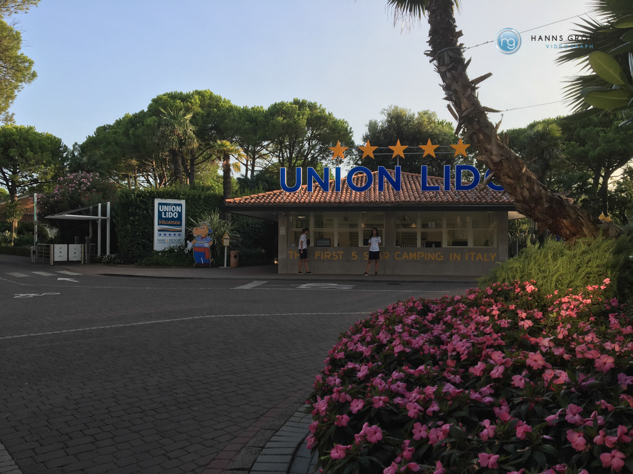 Einfahrt und Rezeption des Union Lido Einfahrt und Rezeption des Union Lido (Foto: Hanns Gröner)