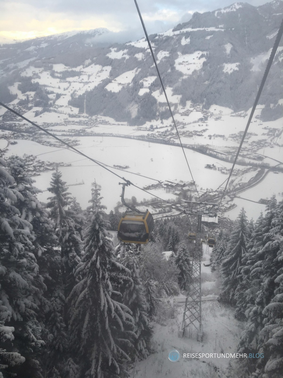 Zillertal am 17.12.17 Talfahrt Hippach (Foto: Hanns Gröner)