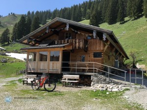 Mit dem eMTB vom Söllbachtal zur Aueralm (Foto: Hanns Gröner)