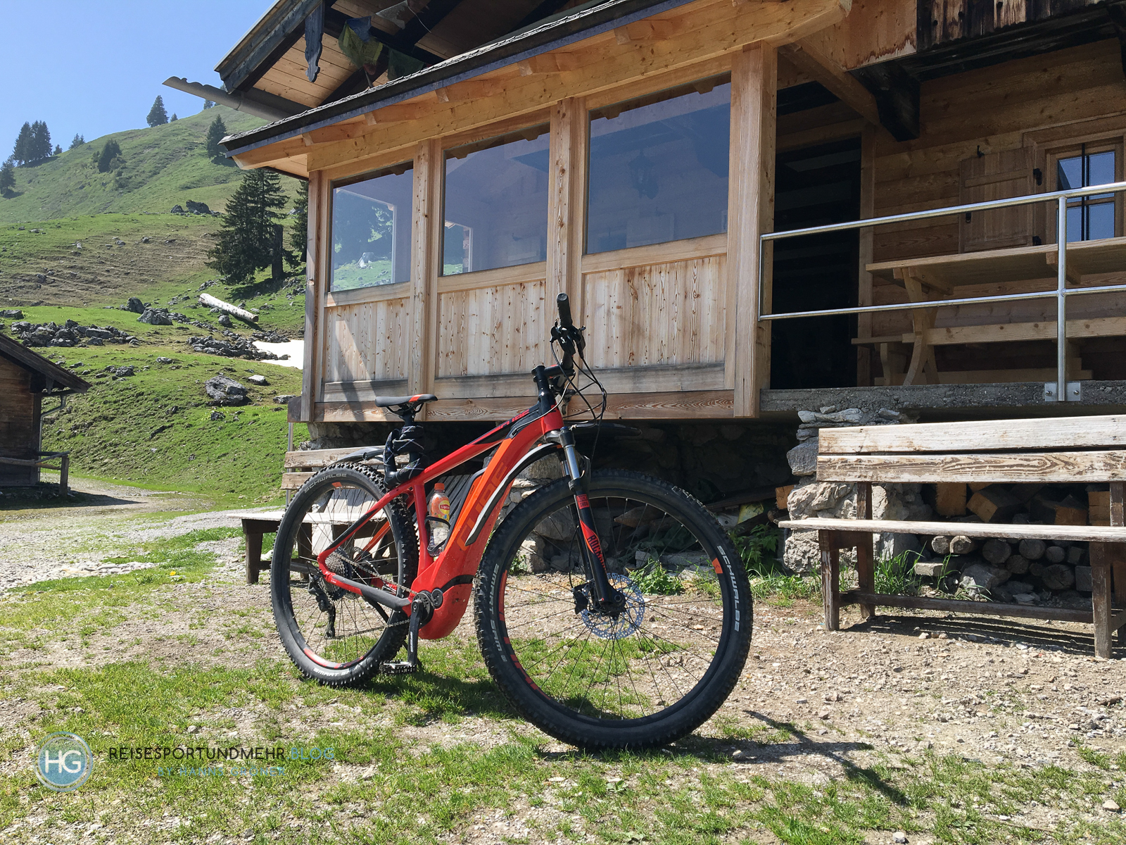 Mit dem eMTB vom Söllbachtal zur Aueralm (Foto: Hanns Gröner)