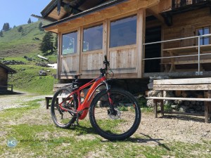 Mit dem eMTB vom Söllbachtal zur Aueralm (Foto: Hanns Gröner)