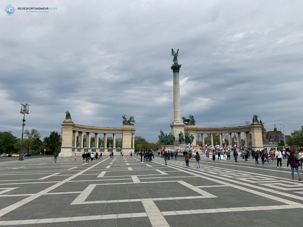 Budapest im April 2019 - Heldenplatz (Foto: Hanns Gröner)