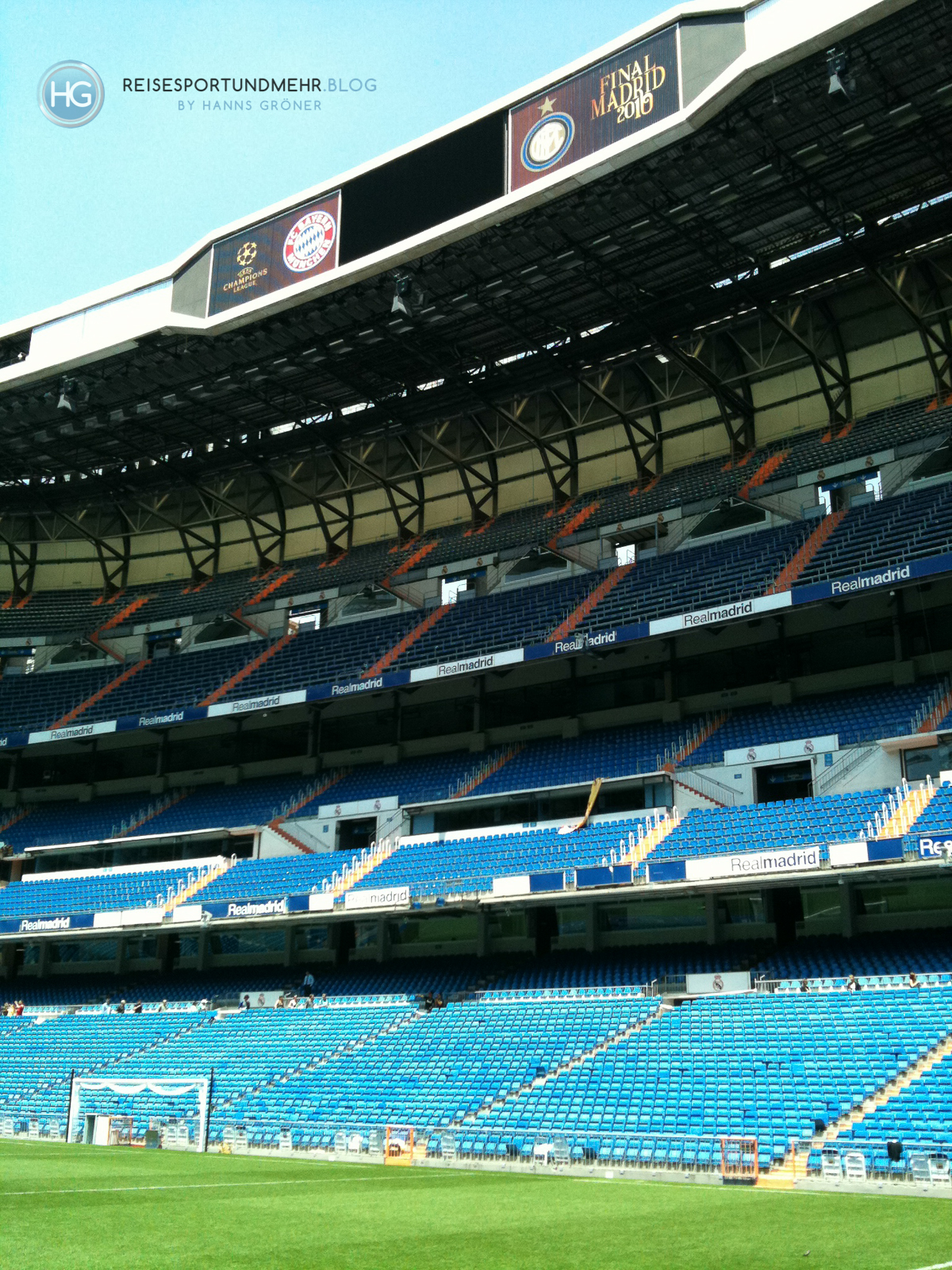 Estadio Santiago Bernabéu in Madrid 2010 (Foto: Hanns Gröner)