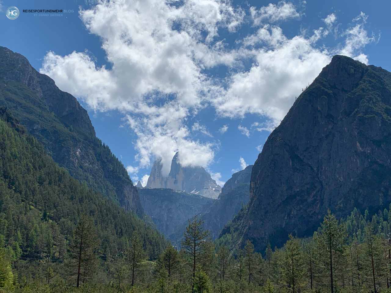 Blick auf die Drei Zinnen vom Parkplatz Drei Zinnen Blick bei Schludersbach (Foto: Hanns Gröner)
