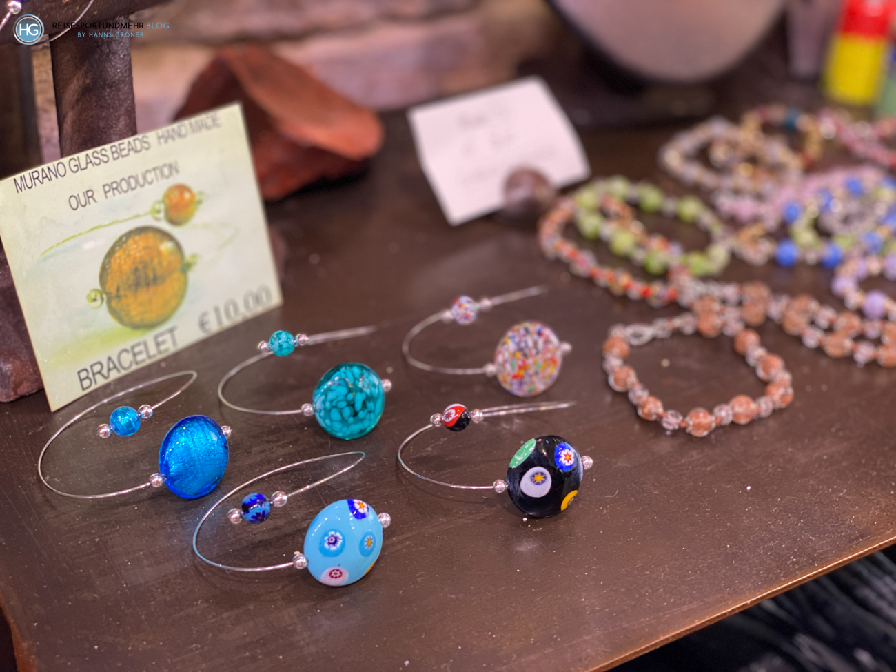 Venedig Pfingsten 2021 - handgefertigter Schmuck aus Glas (Foto: Hanns Gröner)