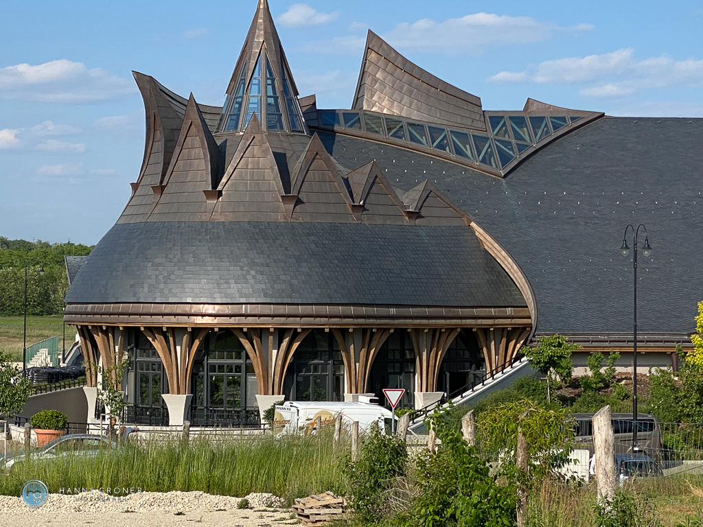 Puskas Akademie und Pancho Arena in Felcsut 2021 (Foto: Hanns Gröner)