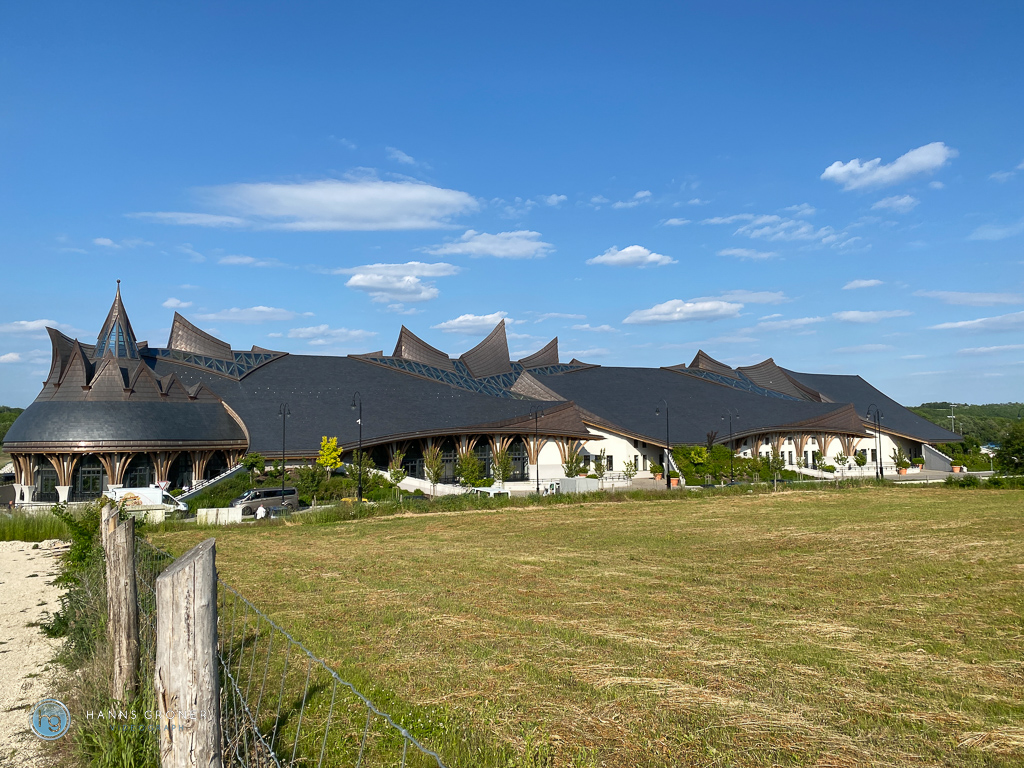 Puskas Akademie und Pancho Arena in Felcsut 2021 (Foto: Hanns Gröner)