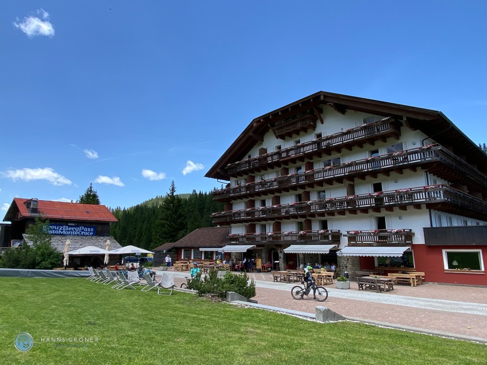 Dolomiten | Kreuzbergpass im Juni 2022 (Foto: Hanns Gröner)