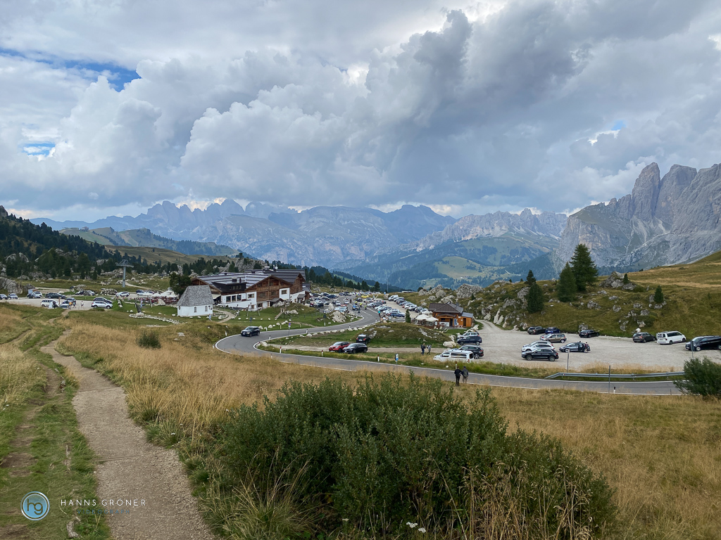 Talstation Langkofel und Hotel Sella (Foto: Hanns Gröner)