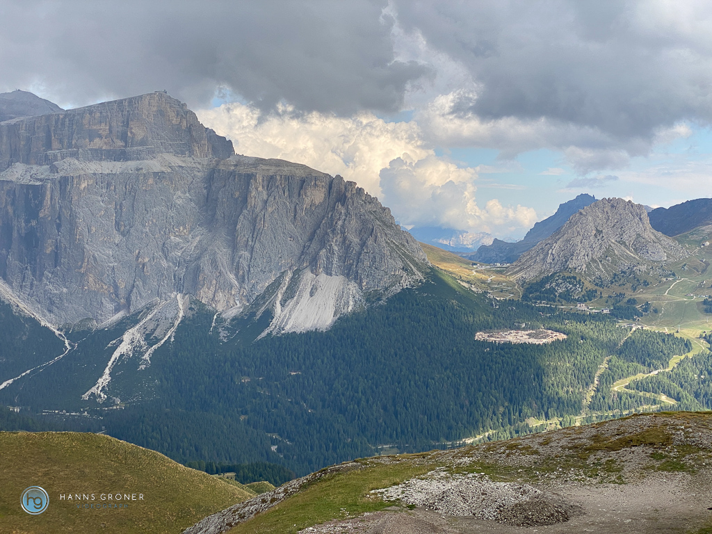 Sellagruppe Pordoi vom Col Rodella (Foto: Hanns Gröner)