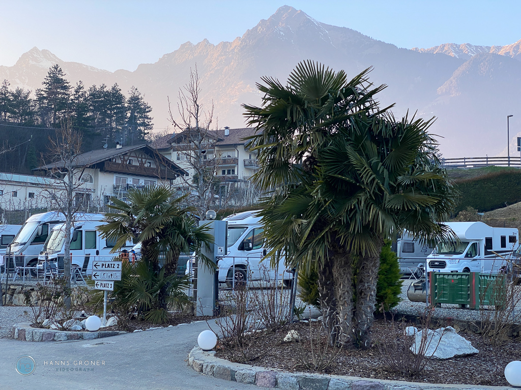 Meran Stellplatz Schneeburghof Dorf Tirol 2023 (Foto: Hanns Gröner)