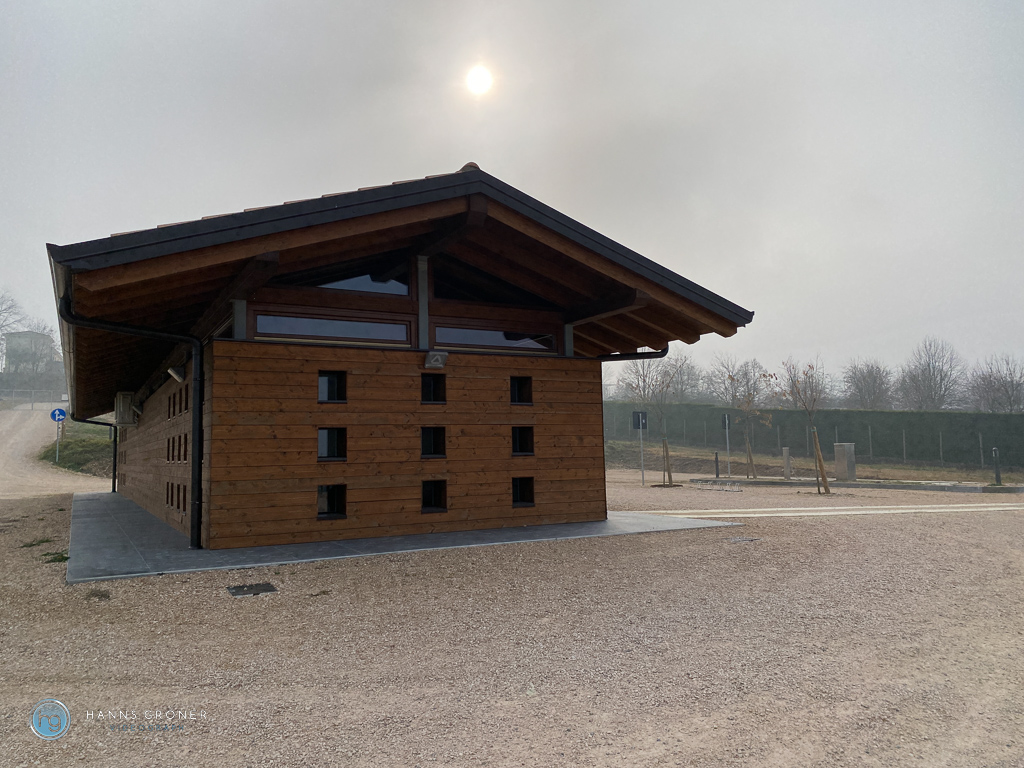 Sirmione 2023 - Stellplatz GreenCampBridge bei Lazise (Foto: Hanns Gröner)