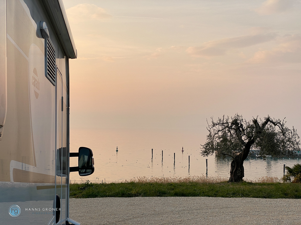 Sirmione 2023 - Stellplatz GreenCampBridge bei Lazise (Foto: Hanns Gröner)