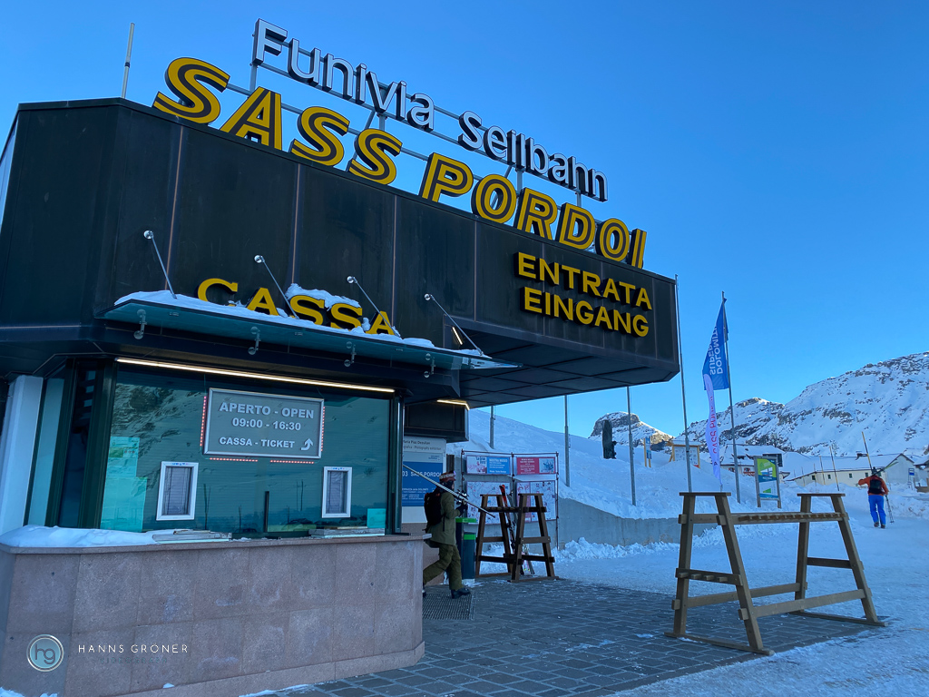 Dolomiten im Januar 2024 - Pordoi (Foto: Hanns Gröner)