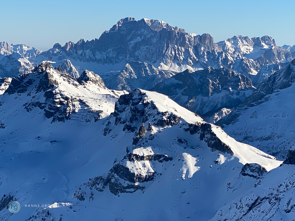 Dolomiten im Januar 2024 - Pordoi (Foto: Hanns Gröner)