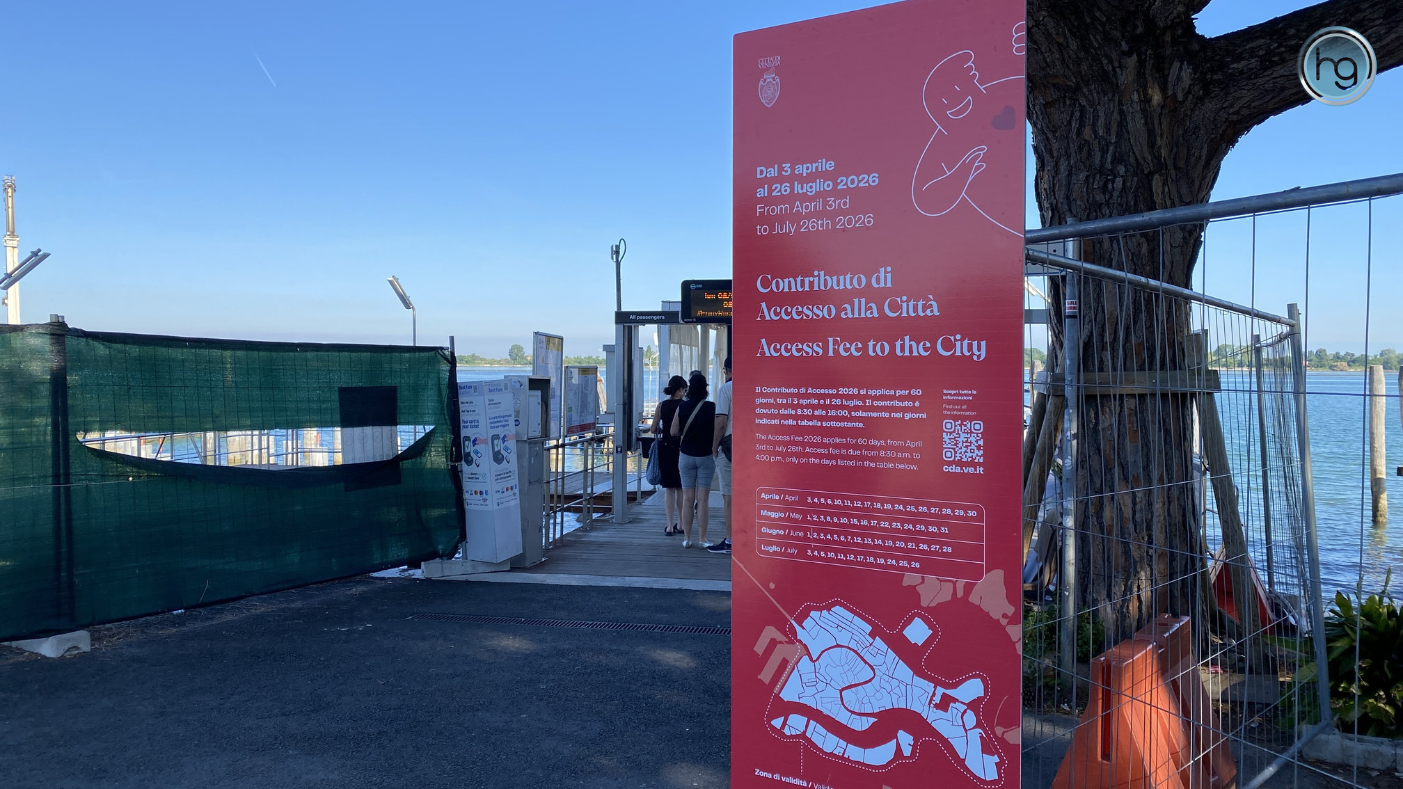 Schiffsanleger Punta Sabbioni mit Hinweisen zu den Eintrittsgebühren 2026 (Foto: Hanns Gröner)